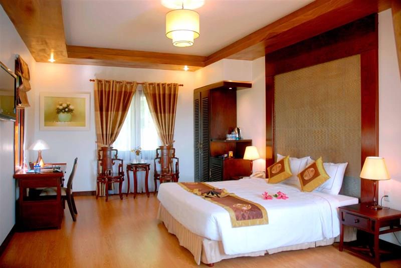 Việt Star Resort & Spa